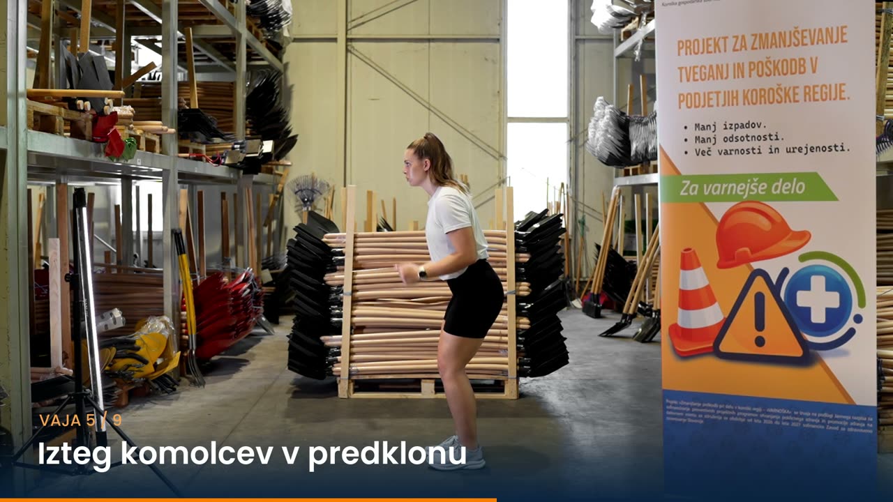 Izteg komolcev v predklonu – izvedba
